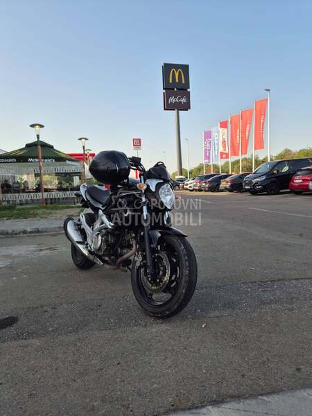 Suzuki Gladius SV 650 A2