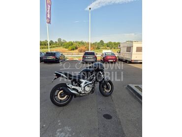 Suzuki Gladius SV 650 A2
