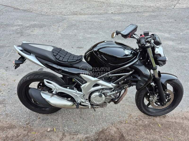 Suzuki Gladius SV 650 A2