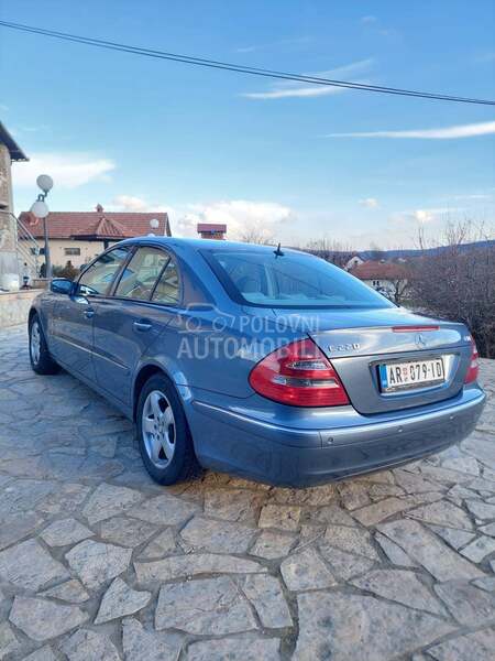 Mercedes Benz E 220 Elegance