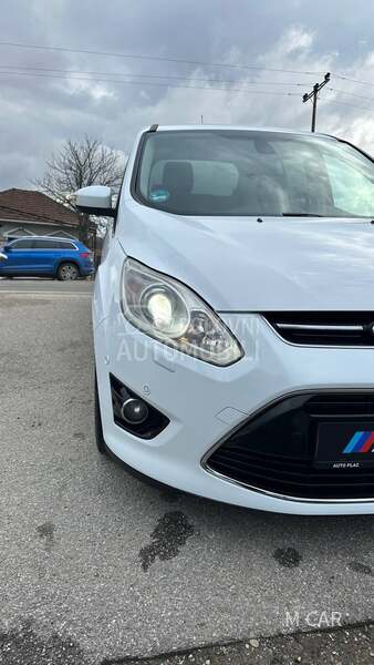 Ford C-Max Titanium N O V