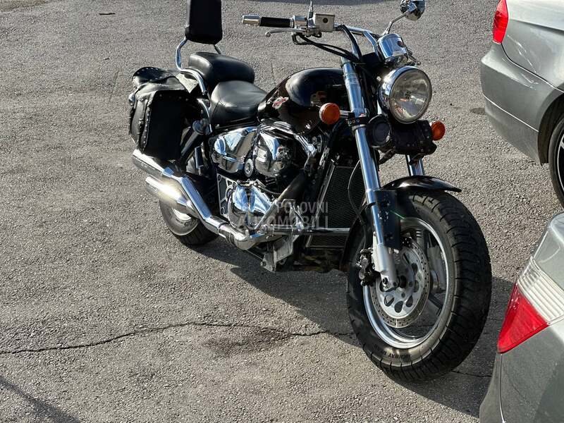 Suzuki VZ 800