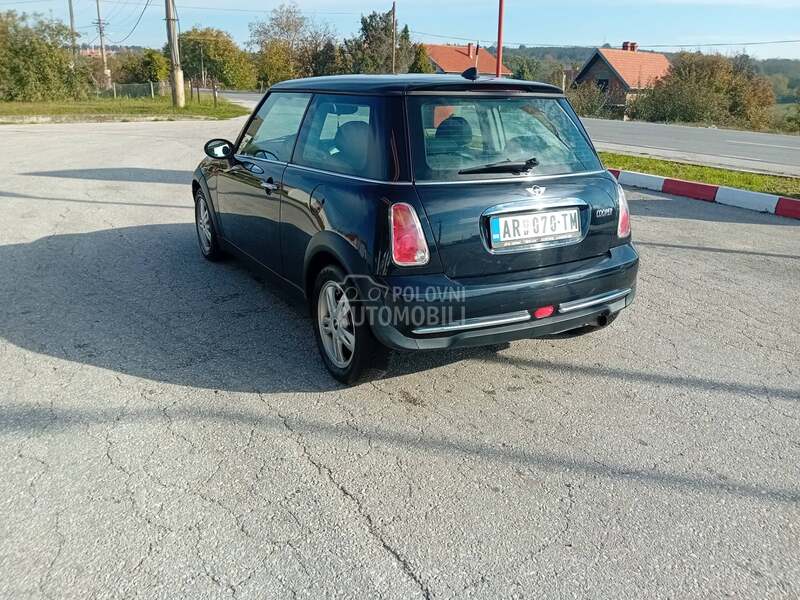 MINI Cooper 