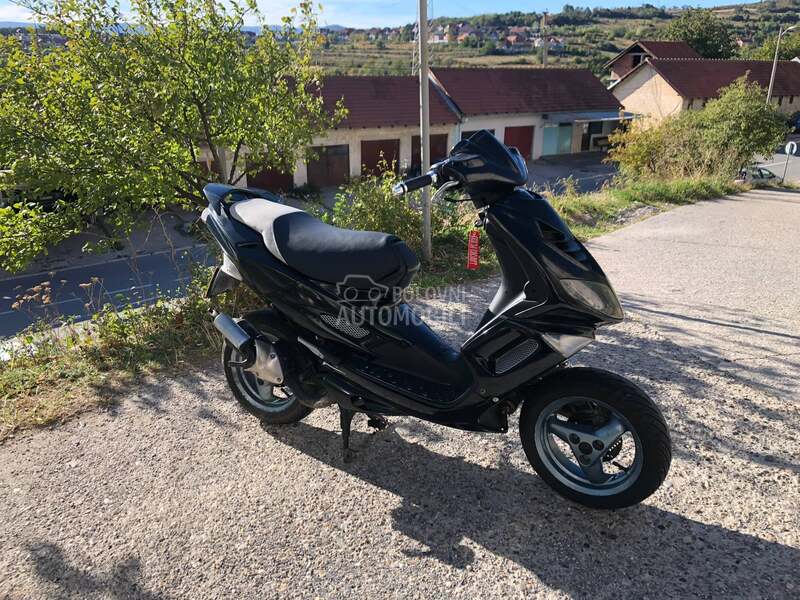 Peugeot speedfight 2