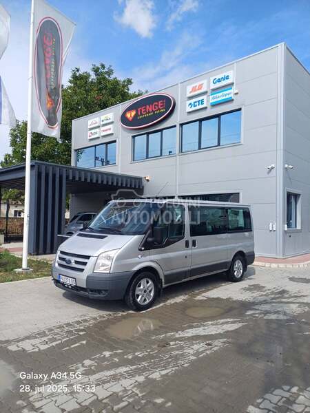 Ford Transit Tourneo