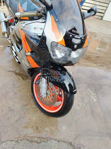 Honda CBR 900 RR