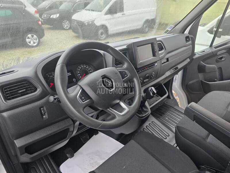 Renault Master 2.3 dci kocka 24m3