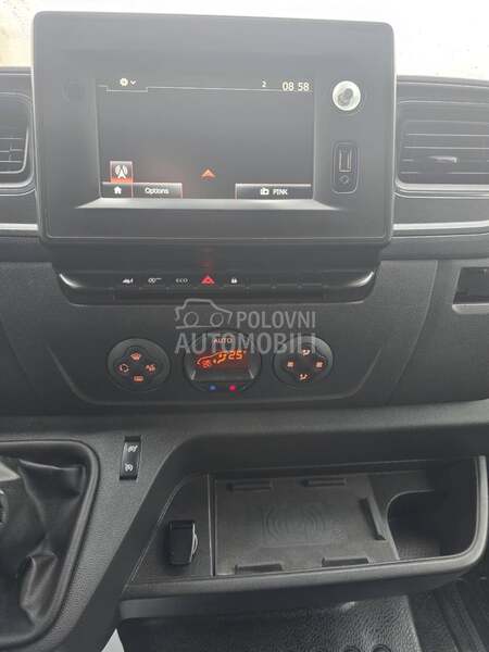 Renault Master 2.3 dci kocka 24m3