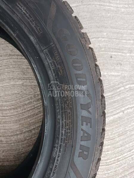 Goodyear 205/55 R16 Zimska