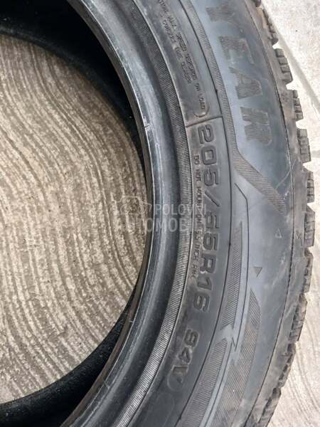 Goodyear 205/55 R16 Zimska