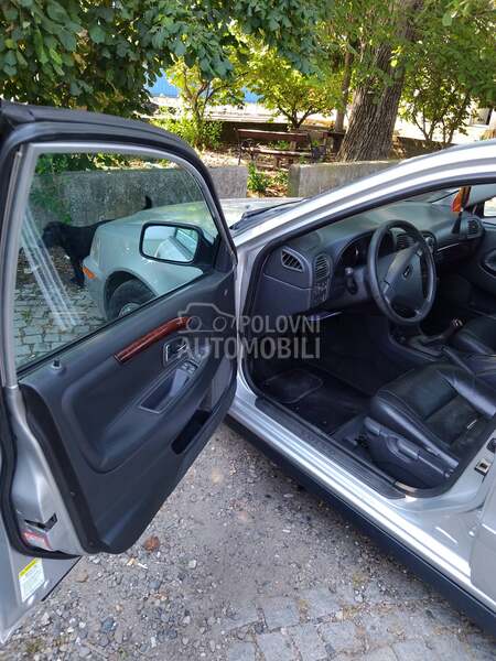 Volvo V40 1.9
