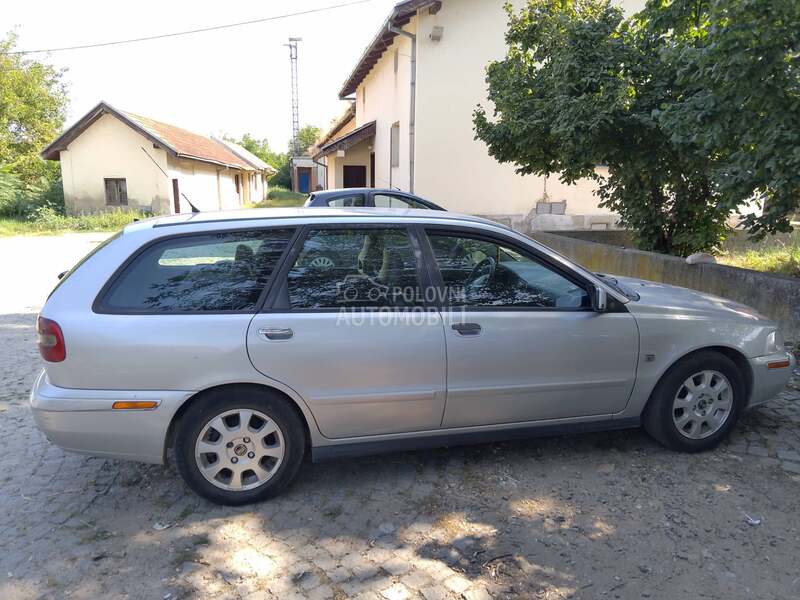 Volvo V40 1.9