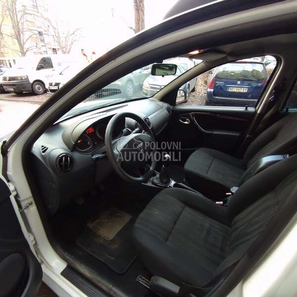 Dacia Duster 1.6 b