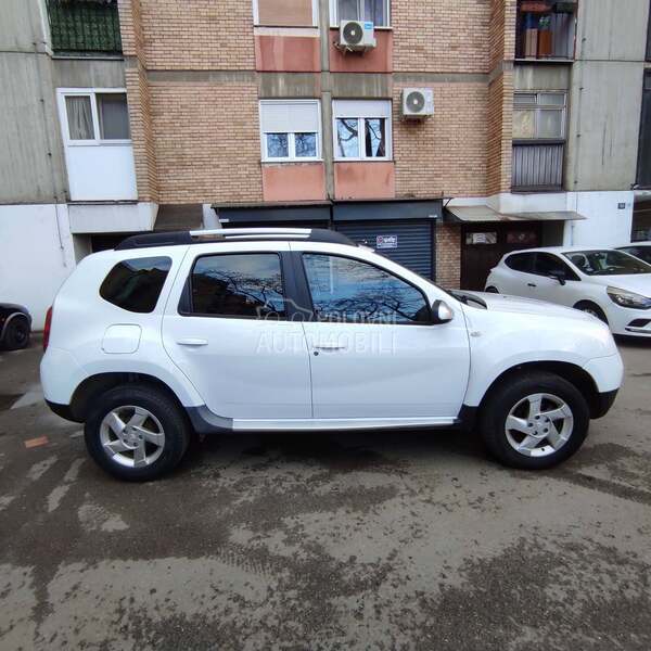 Dacia Duster 1.6 b