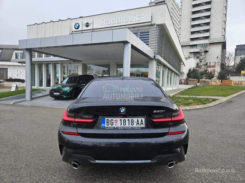 BMW 330 i
