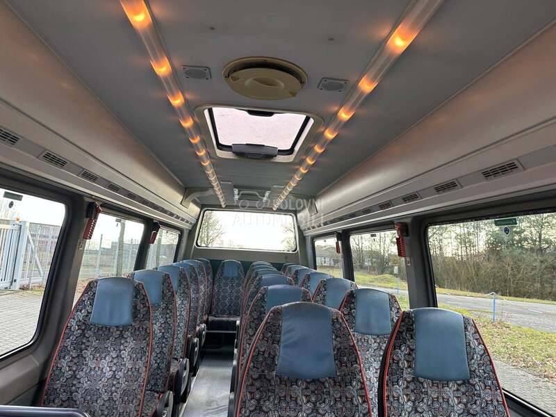 Mercedes Benz Sprinter 515