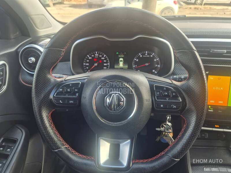 MG ZS 
