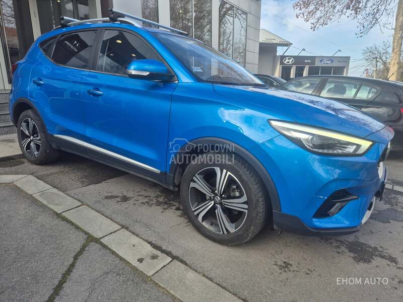 MG ZS 