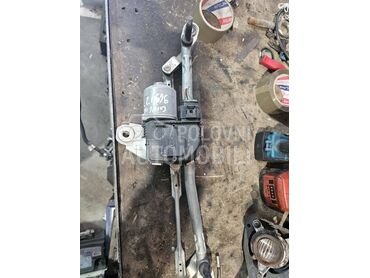 Makaze brisaca sa motorom za Alfa Romeo Giulia od 2017. do 2021. god.