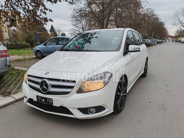 Mercedes Benz B 180 