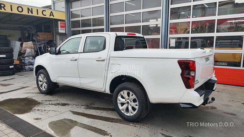 Isuzu D-Max Samurai MT