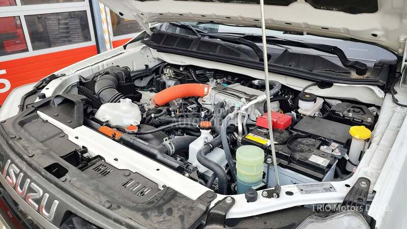 Isuzu D-Max Samurai MT