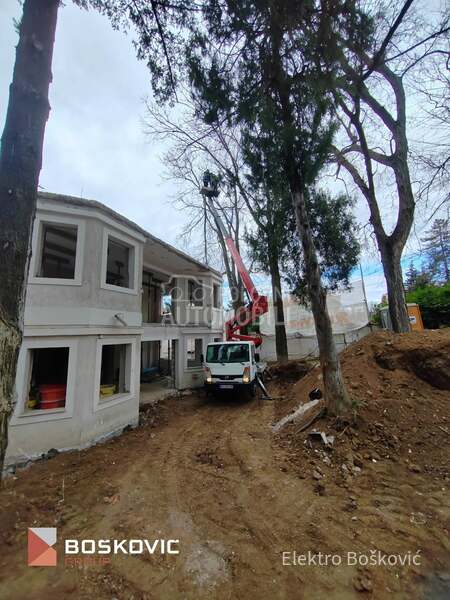 Nissan DA324 NAJAM/PRODAJA