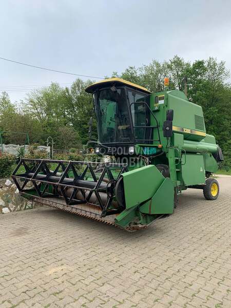 John Deere 1065