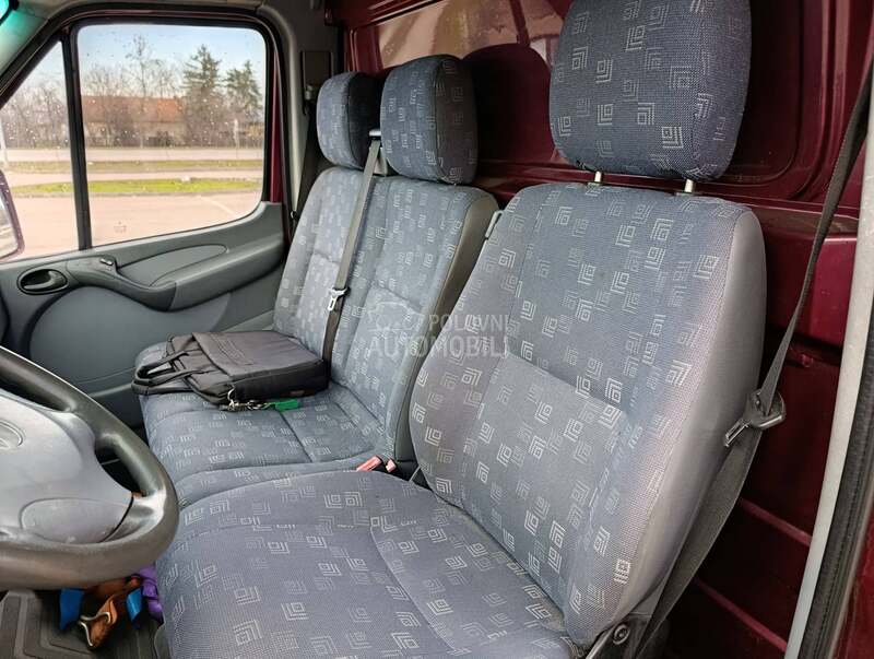 Mercedes Benz Sprinter 413