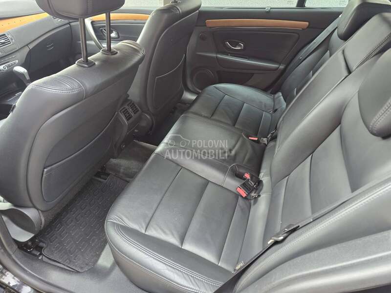 Renault Laguna 2.0dciPARIS INITIALE