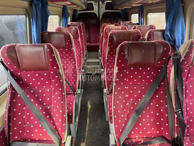 Mercedes Benz Sprinter 519