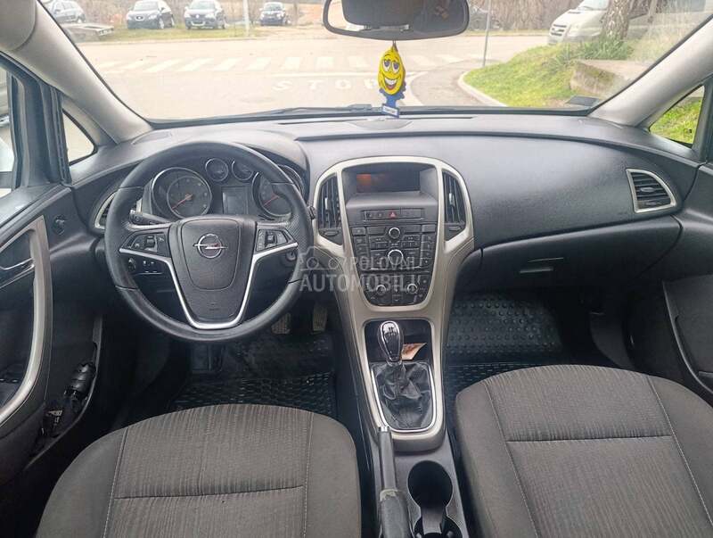 Opel Astra J 1.7 cdti