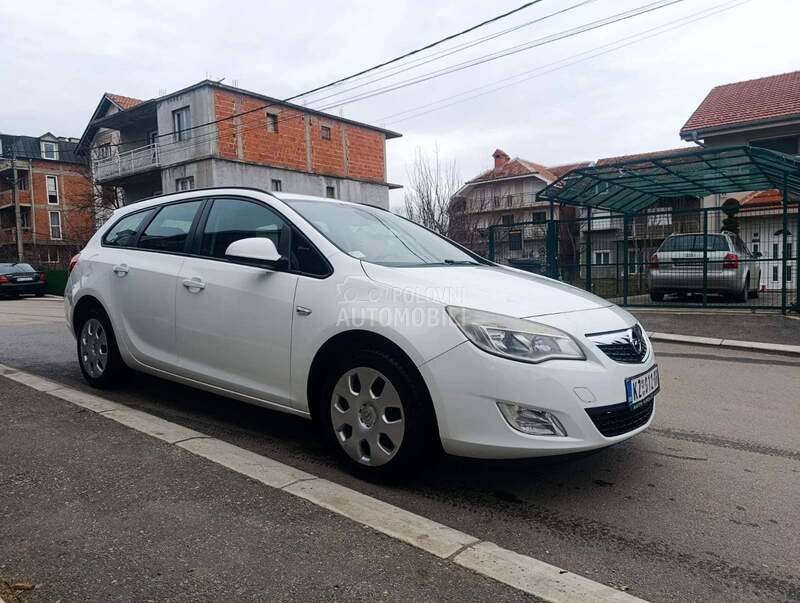 Opel Astra J 1.7 cdti