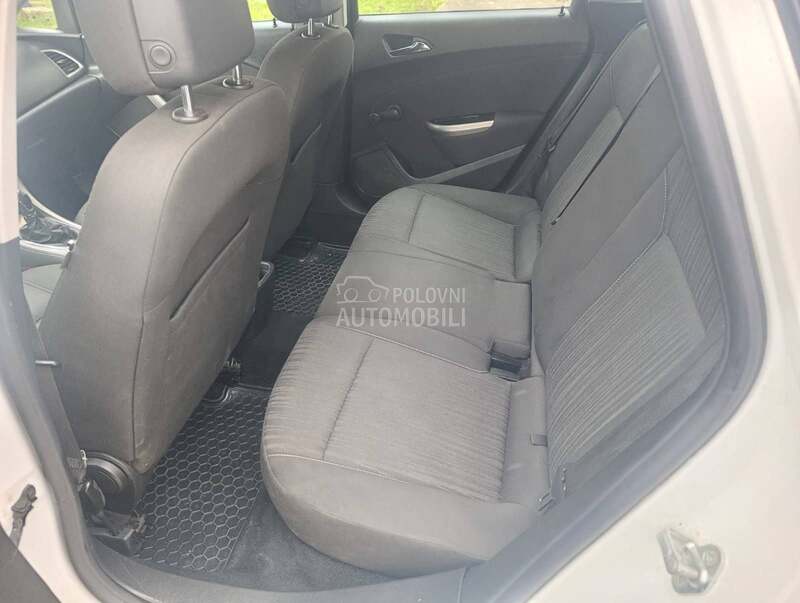 Opel Astra J 1.7 cdti