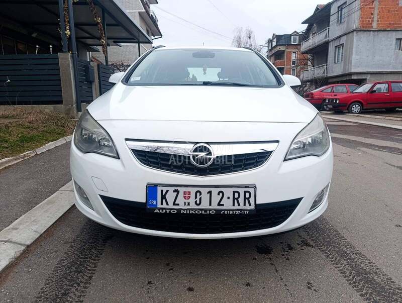 Opel Astra J 1.7 cdti