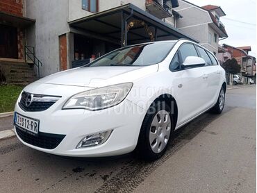 Opel Astra J 1.7 cdti