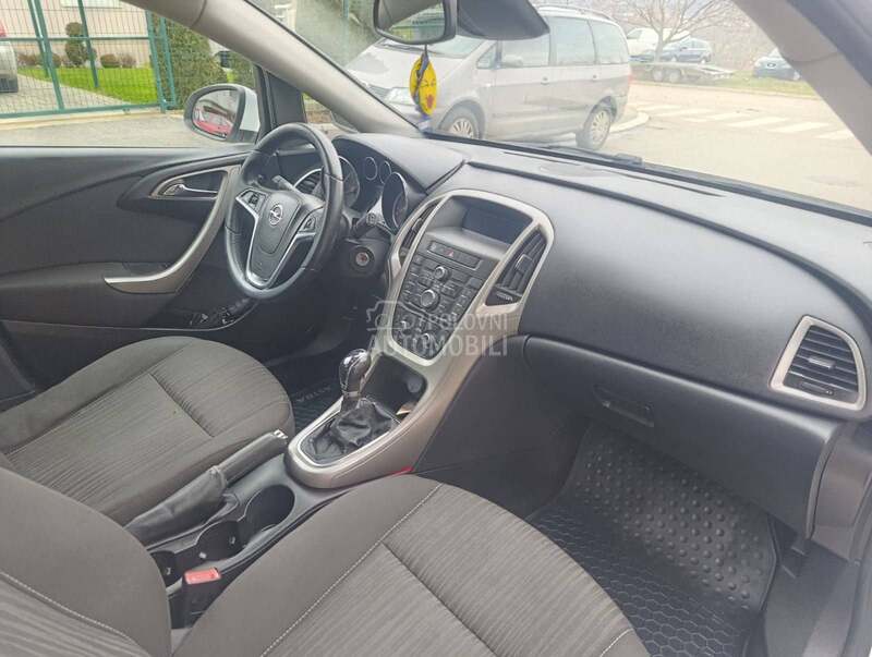 Opel Astra J 1.7 cdti