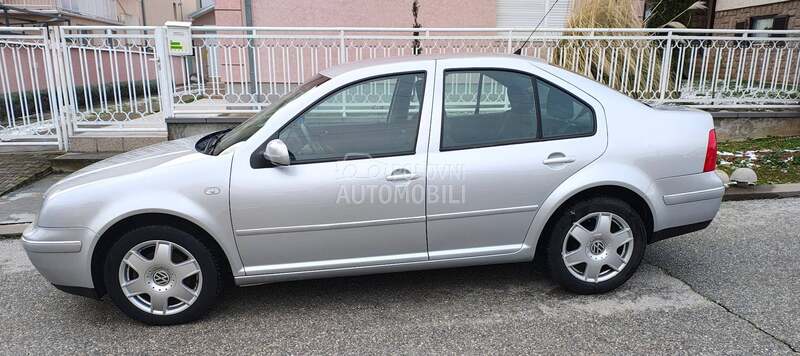 Volkswagen Bora 1.6 16v