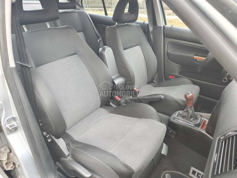 Volkswagen Bora 1.6 16v