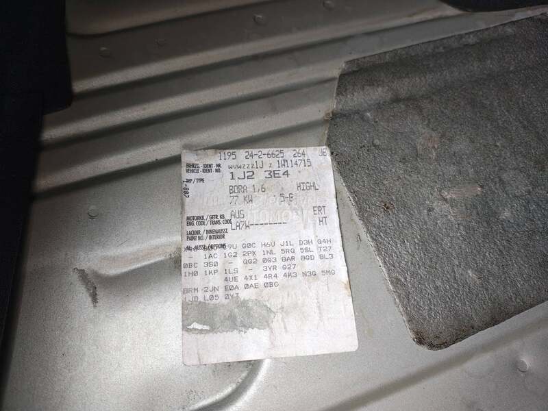 Volkswagen Bora 1.6 16v