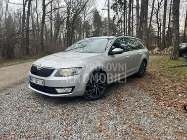Škoda Octavia DSG/PANO