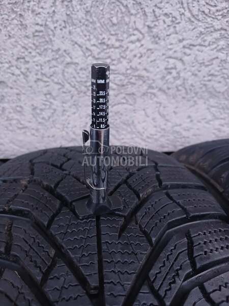 Kumho 195/50 R15 Zimska