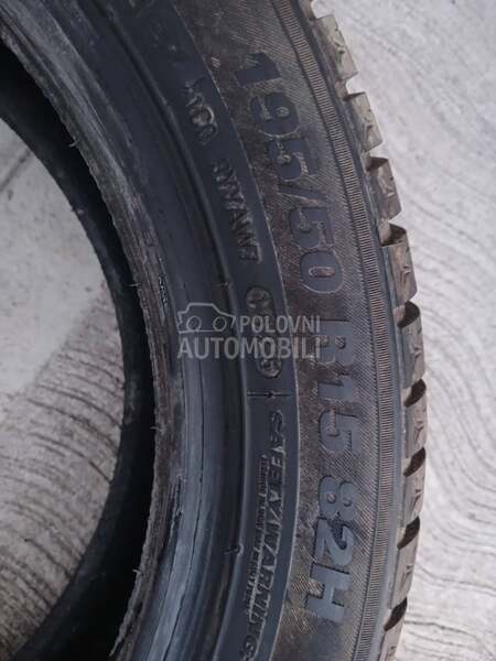 Kumho 195/50 R15 Zimska