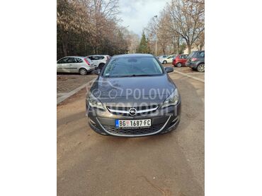 Opel Astra J 
