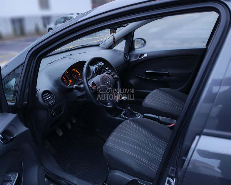 Opel Corsa D 