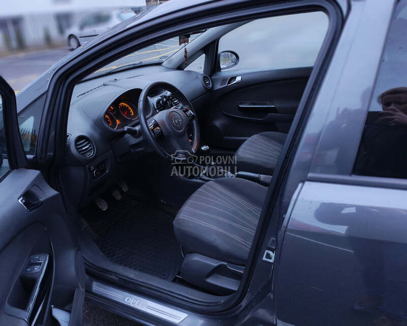 Opel Corsa D 