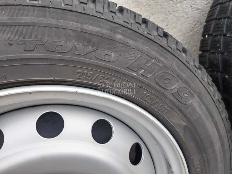 Toyo 215/60 R16 Zimska