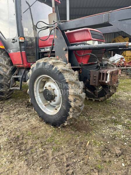Case IH 695