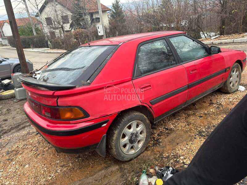Mazda 323 