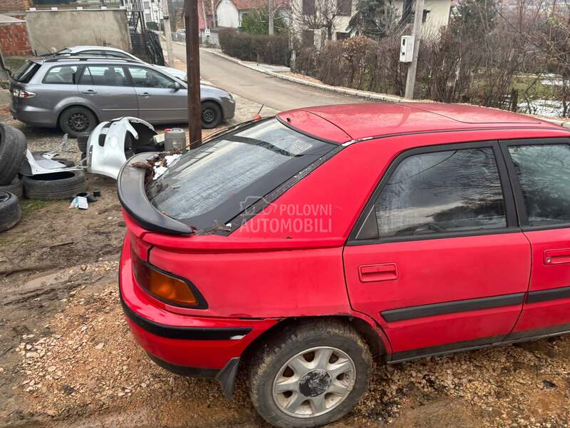 Mazda 323 